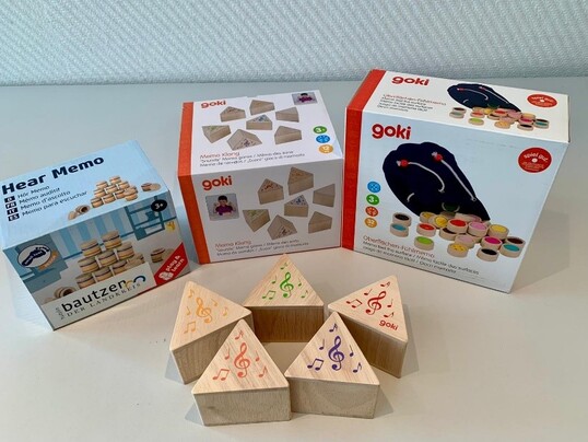 verschiedene Memory-Varianten mit Hören, Sehen und Fühlen