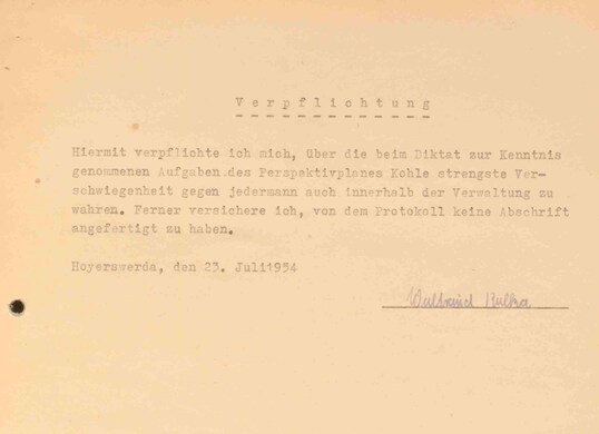 Foto eines historischen Dokumentes, einer Verschwiegenheitserklärung: (Protokoll einer Besprechung des Perspektivplans Kohle am 23. Juli 1954)