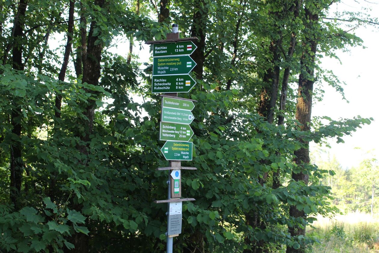 Wanderwegweiser am Czorneboh