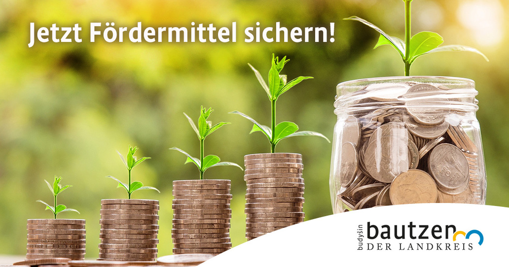Ehrenamtsförderung 2025 Sie sehen ein Stapel von Münzen von unterschiedlichen Höhen